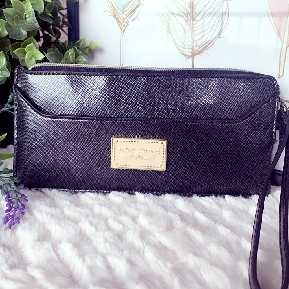 Betsey Johnson wallet